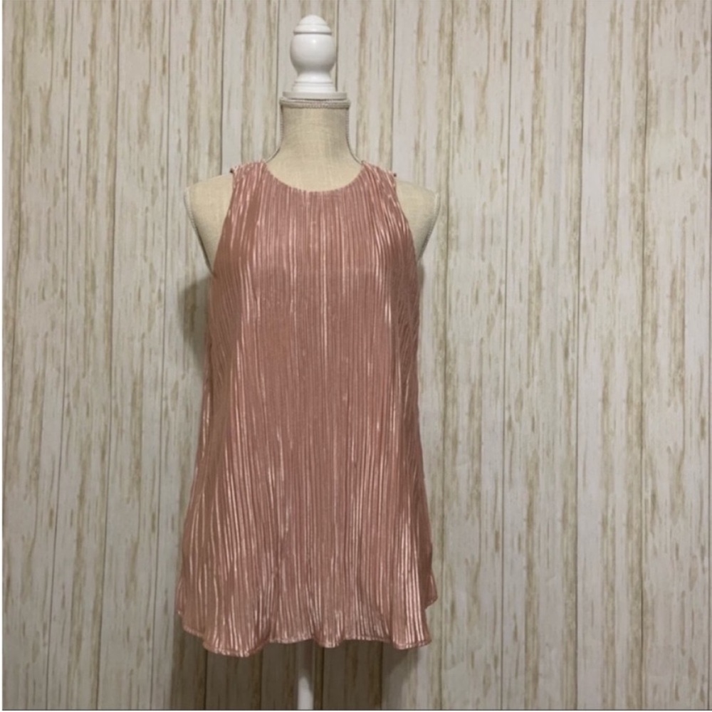 EUC L ruffled/crinkled/pleated shiny pink sleeveless blouse